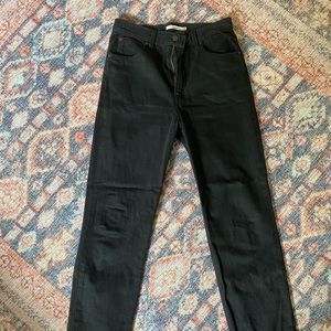 Levi’a 70s high slim black jeans